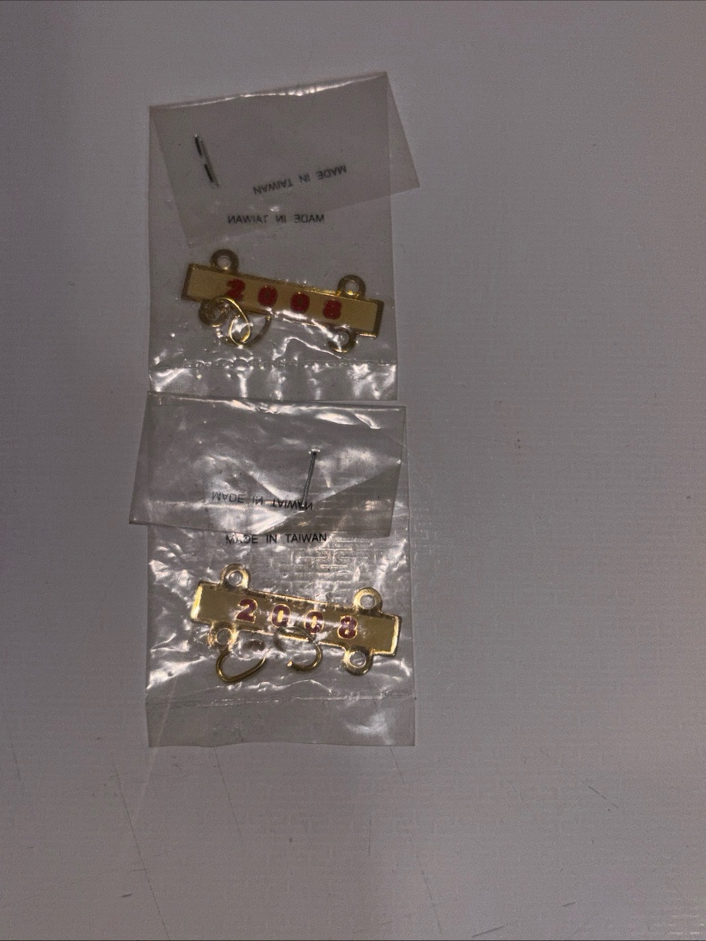 Vintage 2008 Year Bar Pin BadgeAttachment Motorcycle Club HOG GWRRA   Red Gold